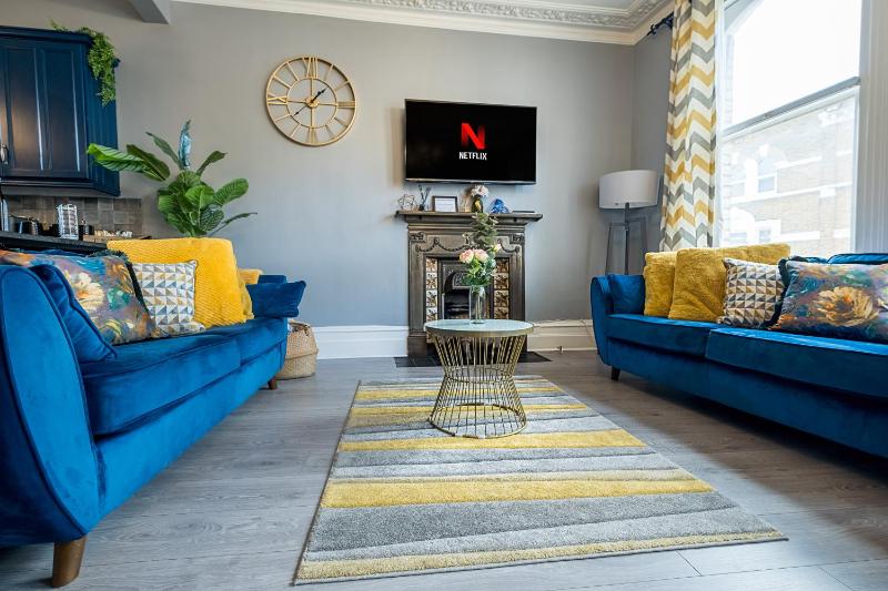 Stylish & Cosy 3bdr In Fulham with roof terrace — отель в Лондоне, Соединенное Королевство