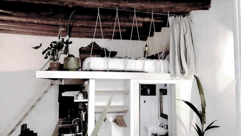 Bucrani studio. Piccolo loft nel centro storico di Palermo — отель с удобствами в Палермо