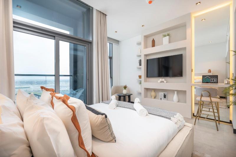 City Gem in the heart of Business Bay by Suiteable — отель с удобным расположением в Дубае