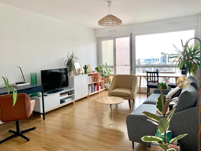 Paris 20e, 70m2 calme et lumineux avec 2 balcons — отель в Париже, Франция