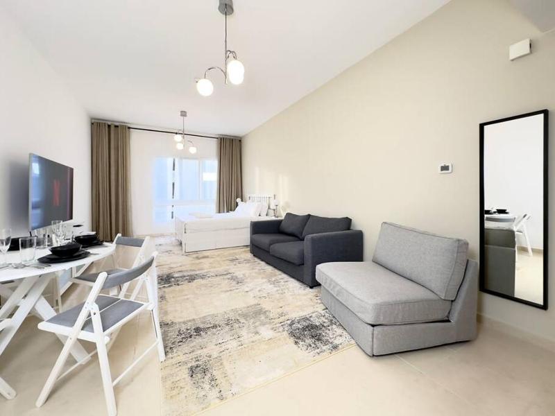 Dar Vacation - Modern & Stylish Studio in JVC — отзывы гостей и цены