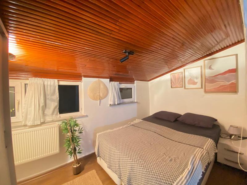 Stylish 2 bedrooms 1 lounge flat in Kadikoy — забронировать отель в Стамбуле