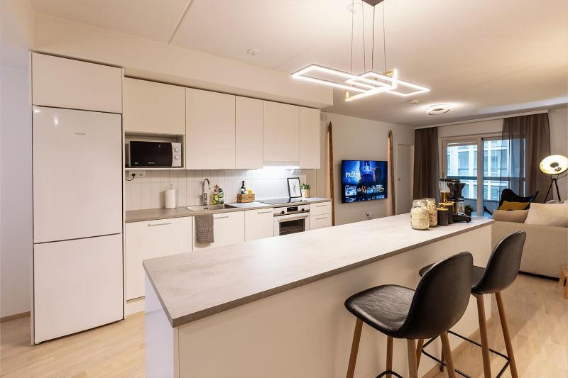 Stylish Scandinavian Suite - Sauna, Harbor & Free Parking — отель в Хельсинки, Финляндия