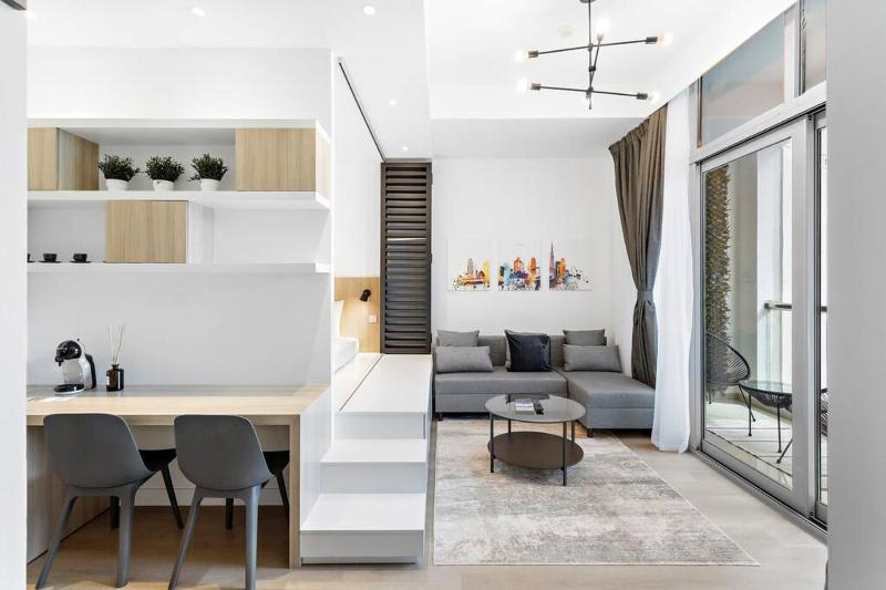 Tranquil Dubai Marina Studio by JBR Beach, Marina Mall, Metro — отель с удобным расположением в Дубае