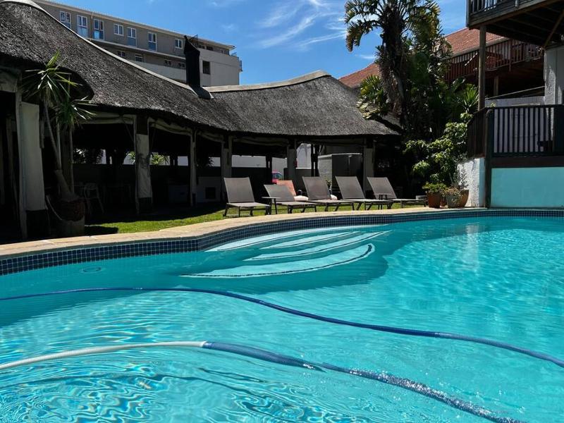 Pool Parking WiFi Gym Planet Africa — комфортный отель в Кейптауне