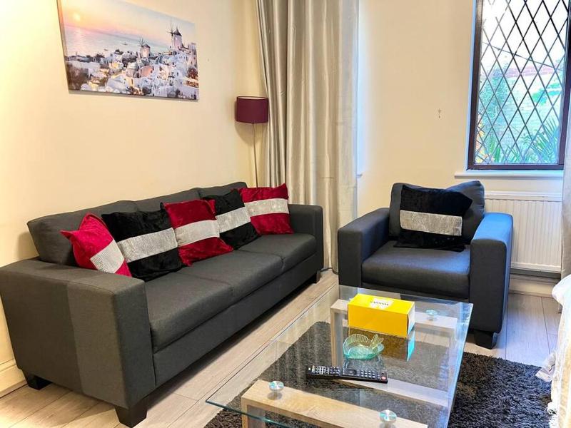 Cosy 2 bedroom Detached House in Central London — отзывы гостей и цены