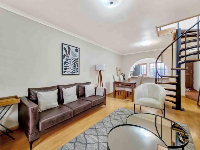 Self Check In-Family home-4 km from blouberg beach — отель в Кейптауне, Южноафриканская Республика