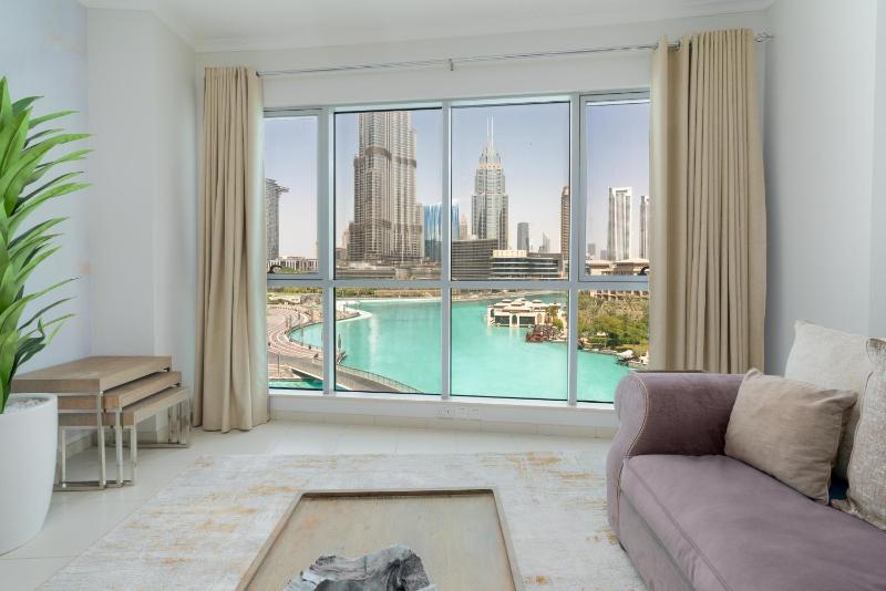 King 2 Bedroom With Burj Khalifa & Fountain View — комфортный отель в Дубае