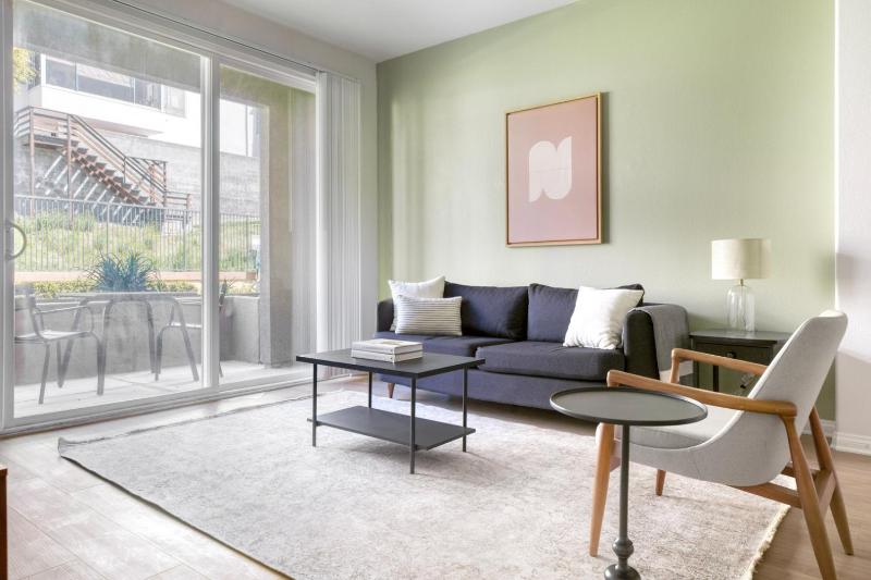 Playa Del Rey 2br w pool gym LAX-997 — отель с удобствами в Лос-Анджелесе