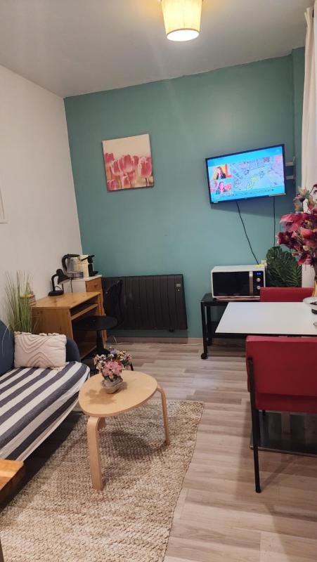 Home Cosy ARENA Porte de la Chapelle — отель с удобным расположением в Париже