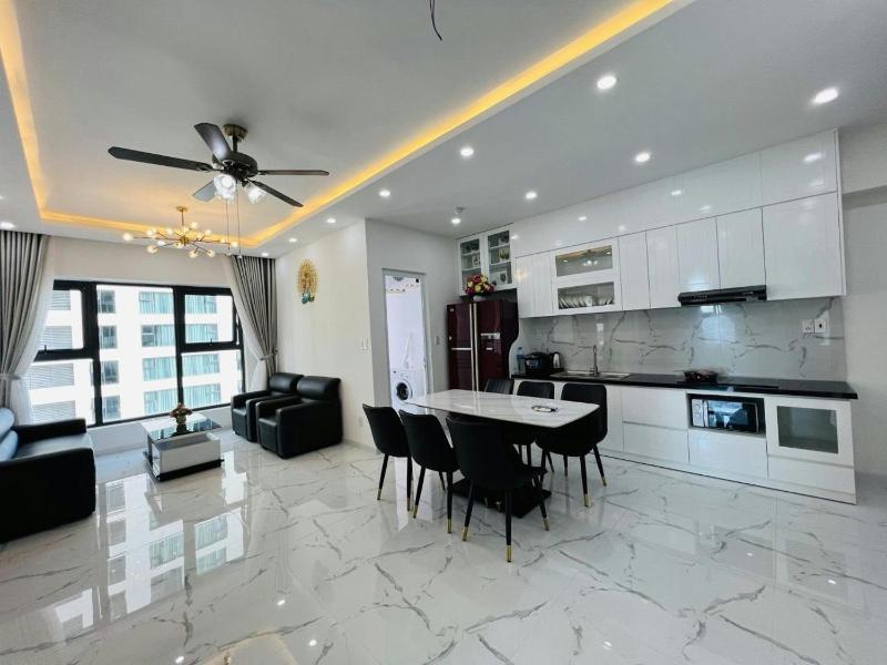 Royal Nha Trang Beachfront Apartment — забронировать отель в Нячанге