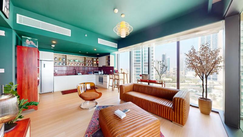 Artistic John & Yoko Retreat in Downtown Dubai - Unwind with Elegance — отель в Дубае, Объединенные Арабские Эмираты