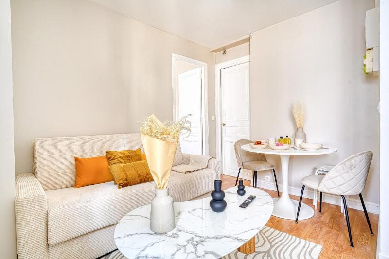 Цены на Appartement a 10 min de la gare Montparnasse в Париже