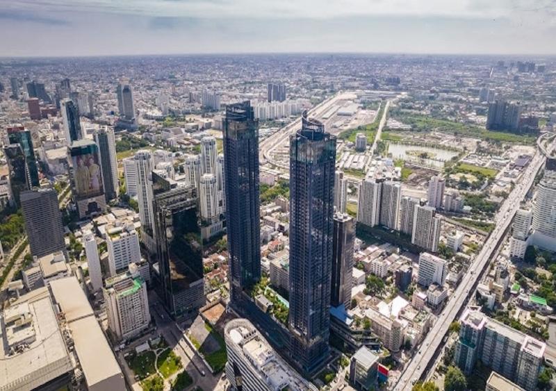 Free airport pick-up/Aerial rainforest/Near subway line/Train night market/Central rama 9/Super high-rise luxury apartment/Night view/RCA — комфортный отель в Бангкоке