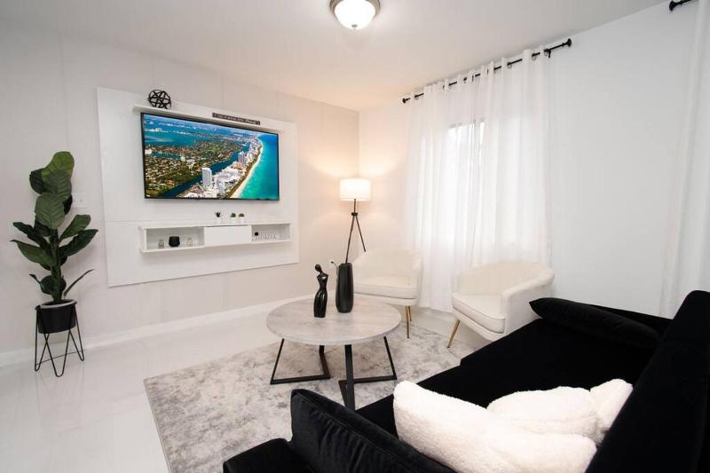 STAR HOME-wynwood/airport/miami — комфортный отель в Майами
