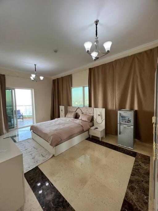Sea view 3BR in dubai marina — забронировать отель в Дубае