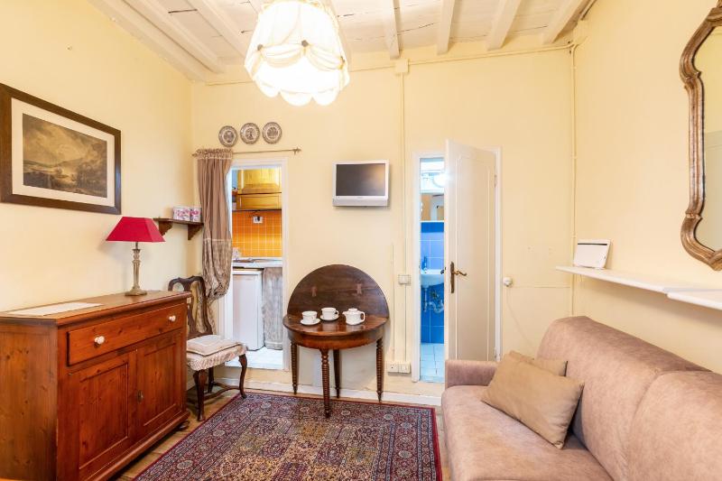 La Casa di Poldina - Santo Spirito Sweet Studio — забронировать отель в Флоренции