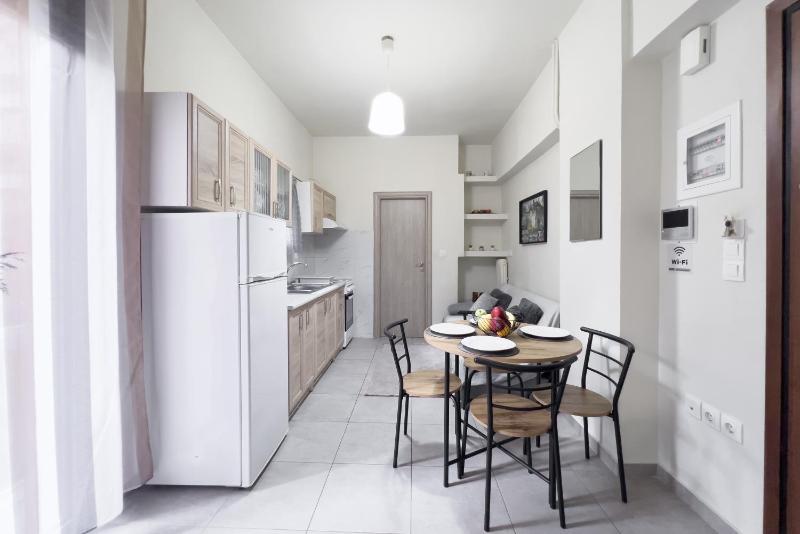 Cozy Cityscape Apartment in Athens — отзывы гостей и цены