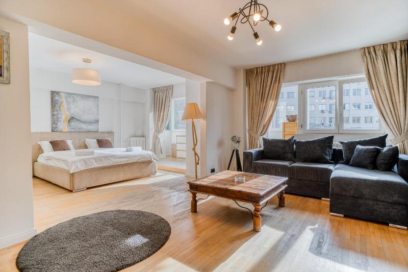 Цены на Victoriei Elite Apartments-Free Minibar в Бухаресте