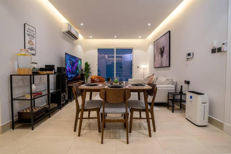 10 Minutes to Boulevard, Modern Apartment in Al-Malqa, Self Check-in — комфортный отель в Рияде