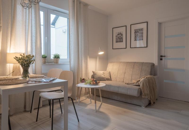 Apartament Clever 1 Kamienica Grochow — отель в Варшаве, Польша