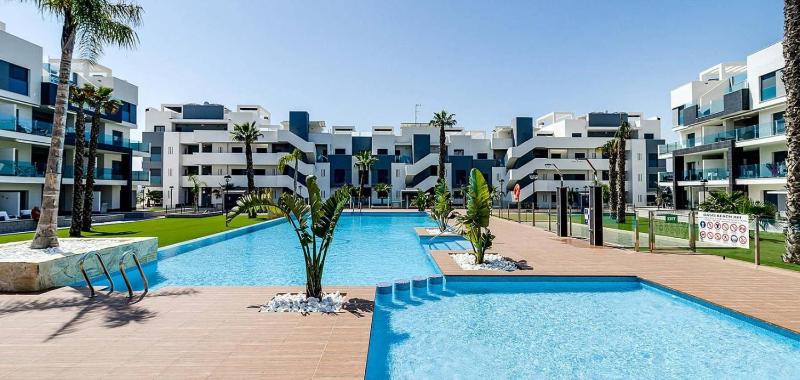 Oasis beach El raso XIV — отель с удобным расположением в Аликанте