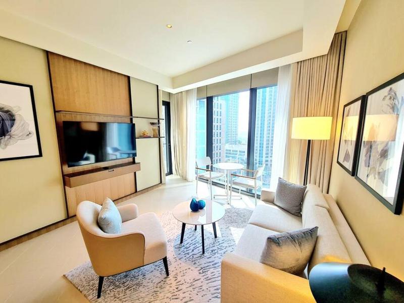 Brand new Luxurious 2BR in Next to Dubai Opera — отель с удобным расположением в Дубае
