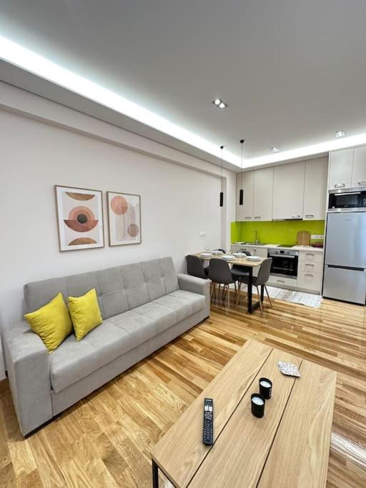 A fully renewed modern apartment — отзывы гостей и цены