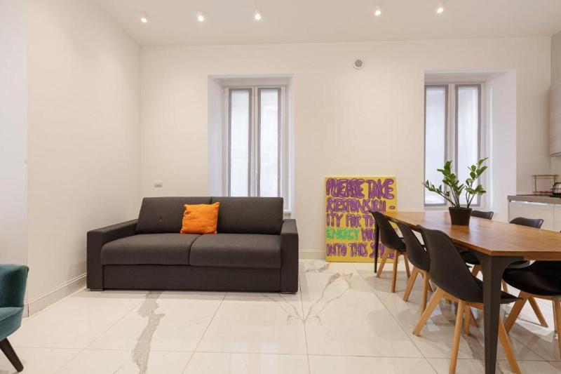 Цены на Moscova Design APT в Милане