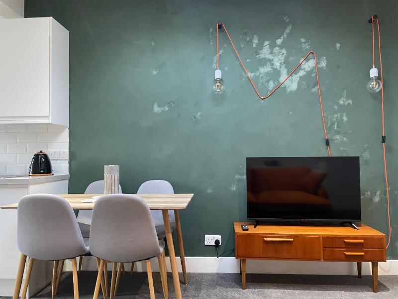 Central 2 Bed Fulham/Kensington — комфортный отель в Лондоне