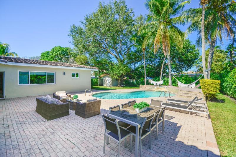 Private Pool - Free Parking - Stay in Coral Gables — отзывы гостей и цены