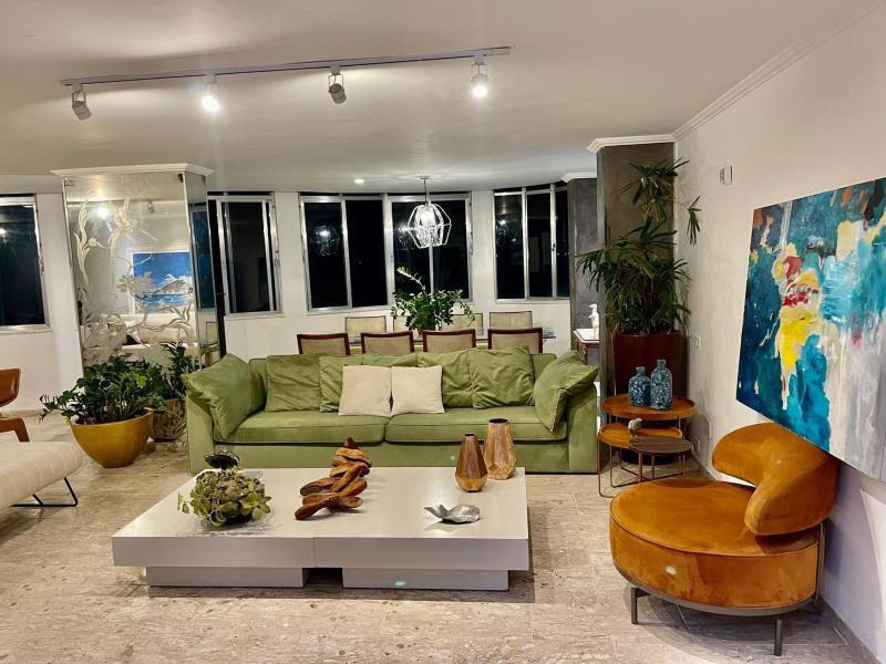 Amplo apartamento Atlantica 2710 — забронировать отель в Рио