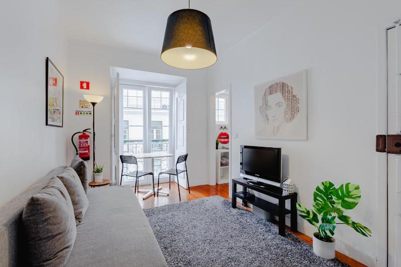 Visit Lisbon 4fun - Anjos Apartment — забронировать отель в Лиссабоне