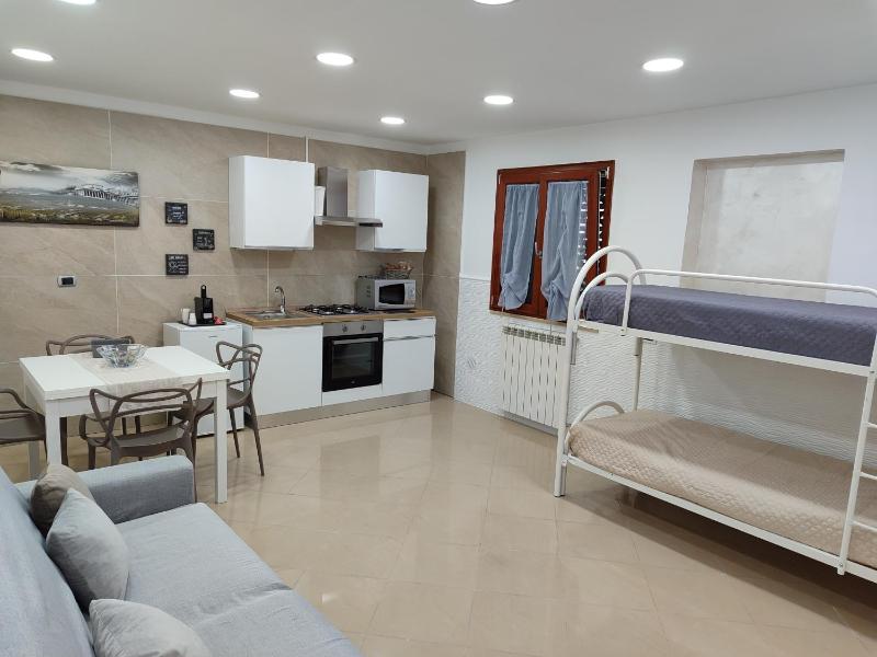 La Casa Di Simone — отель с удобным расположением в Неаполе