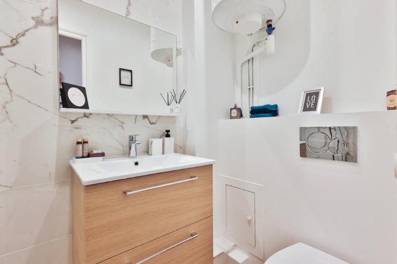 Comfortable Studio near the Center of Paris — отель с удобным расположением в Париже