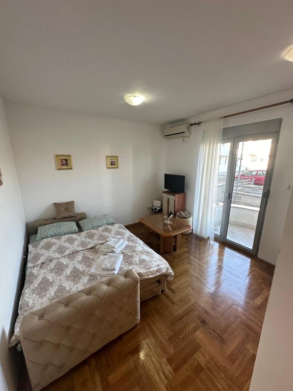 Apartment Stex 4 — комфортный отель в Подгорице