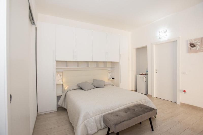 Le Rondini a Domus de Maria - Accogliente B&B Vicino al Mare