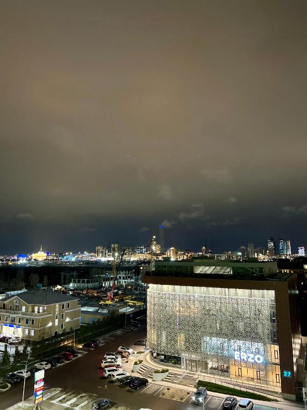 Lux 2-h komnatnaa Zk Premium Akbulak 2bedroom — отель с удобным расположением в Астане