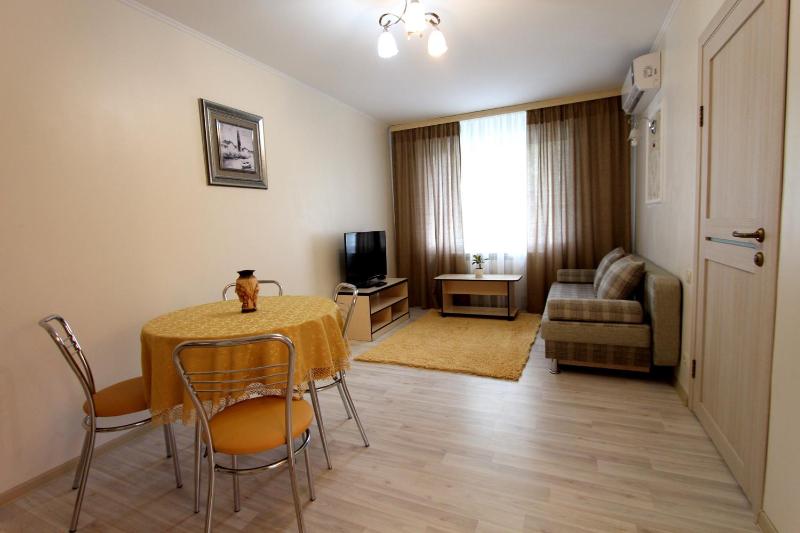 Nadezhda Apartments on Nayryzbay batyr 63 — комфортный отель в Алматы