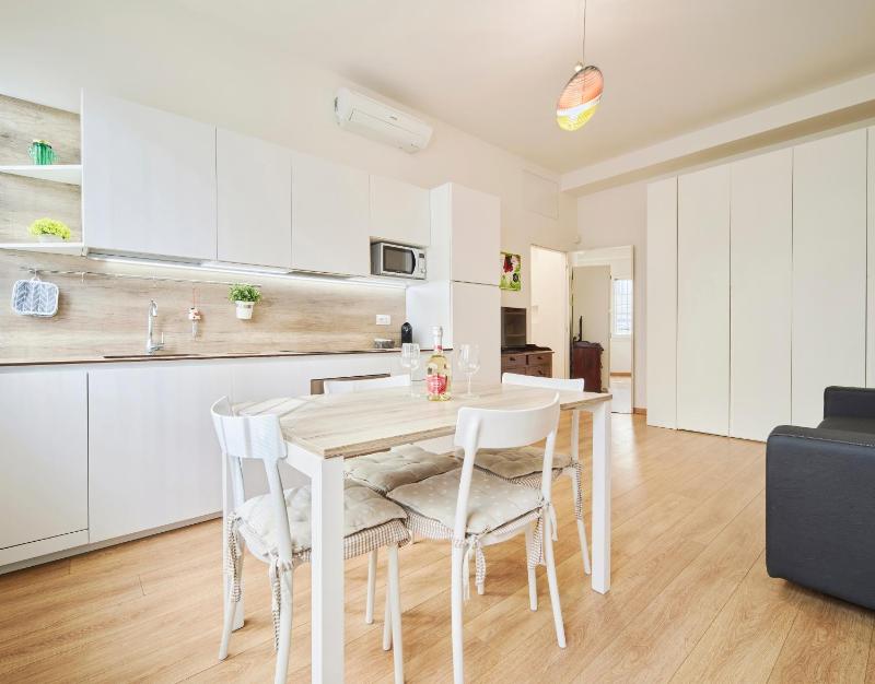 Цены на Cenisio 2 Elyon apartment в Милане