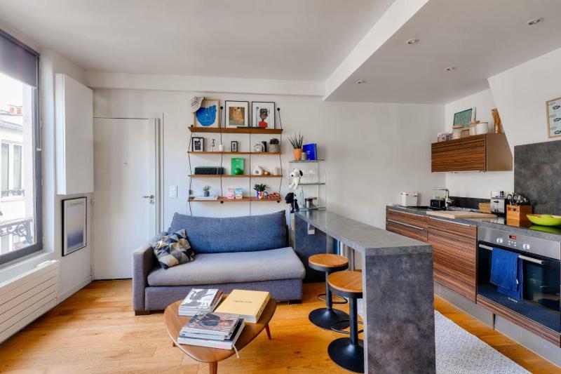 Цены на Cozy apartment for 2 in Republique - Paris 3 в Париже