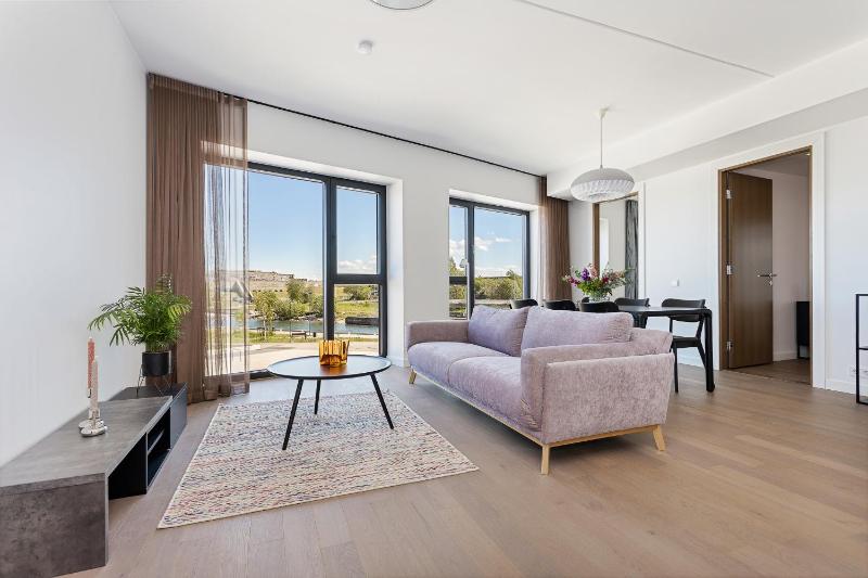 Sea View Family Apt in Unique Kalaranna District — комфортный отель в таллине