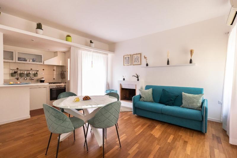 Emerald - in the heart of Trastevere — комфортный отель в Риме