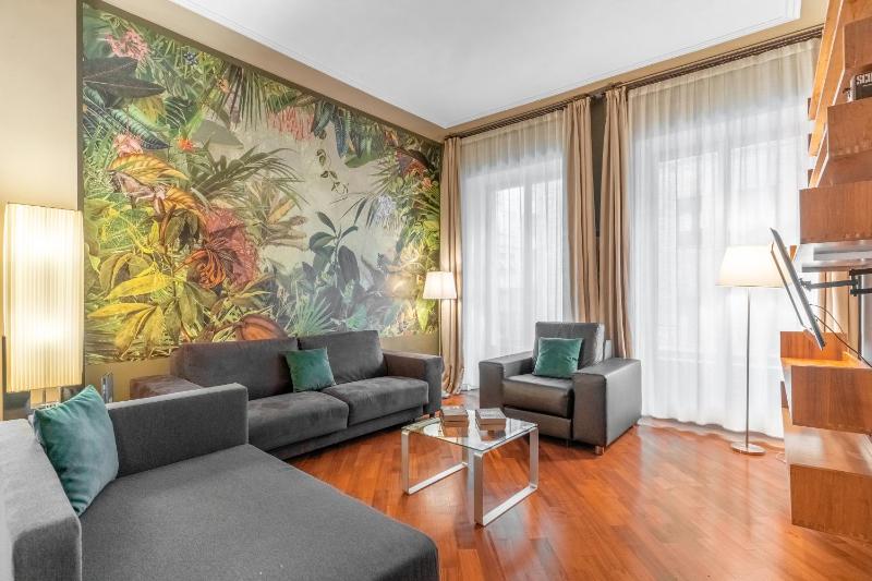 CA36 - Luxurious Central Apartment - Romantic — отель в Милане, Италия