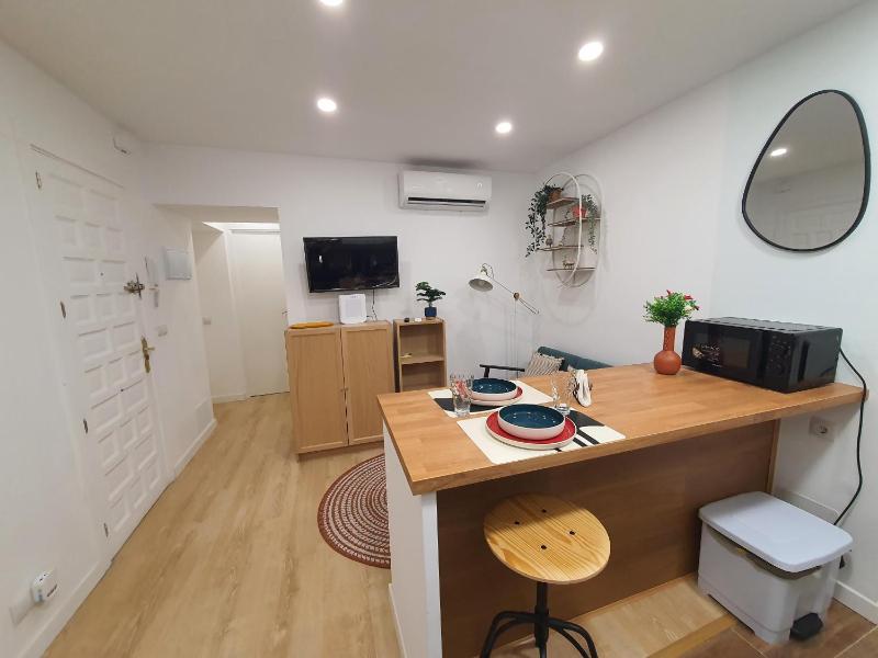 HOME MALASANA GRAN VIA — отель с удобствами в Мадриде