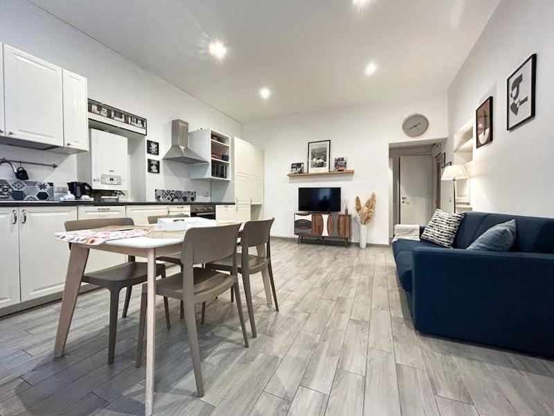 Navigli/Ticinese - La casa di Paola — отель с удобствами в Милане