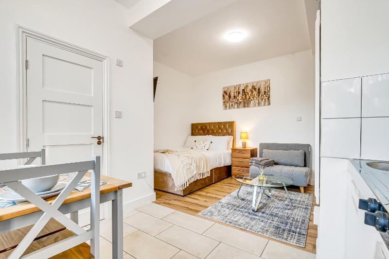 Stunning Studio in heart of LDN with garden — отель в Лондоне, Соединенное Королевство
