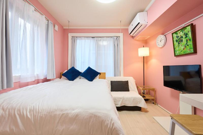 Цены на Shinjuku colorbee pretty house в Токио