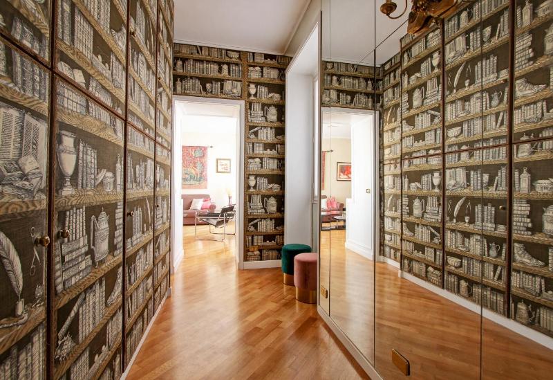 Roberta Apartment Fontana di Trevi — отель в Риме, Италия