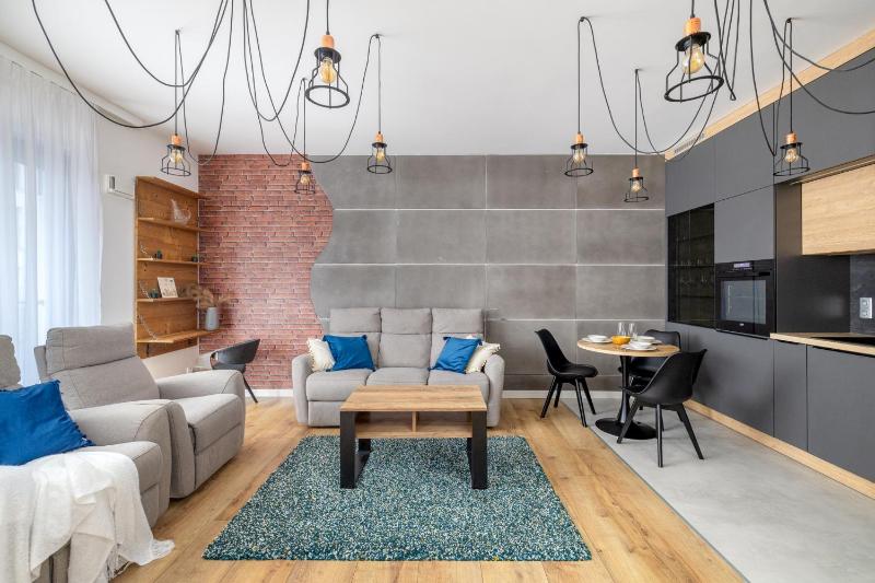 ECRU Port Praski Apartment near Old Town with FREE Parking WWA34 — комфортный отель в Варшаве